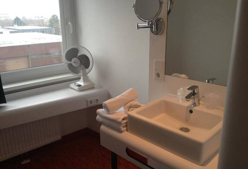 Hb1 Budget Hotel Contactless Check In