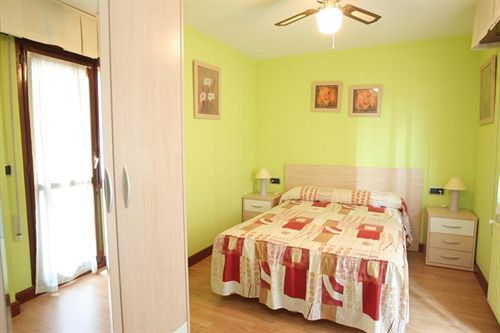 פונדק Mesón Del Barro