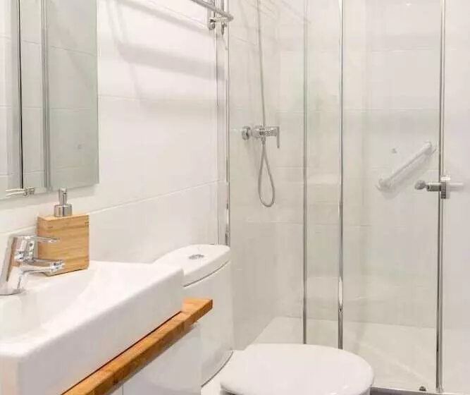 مسافرخانه Palermo