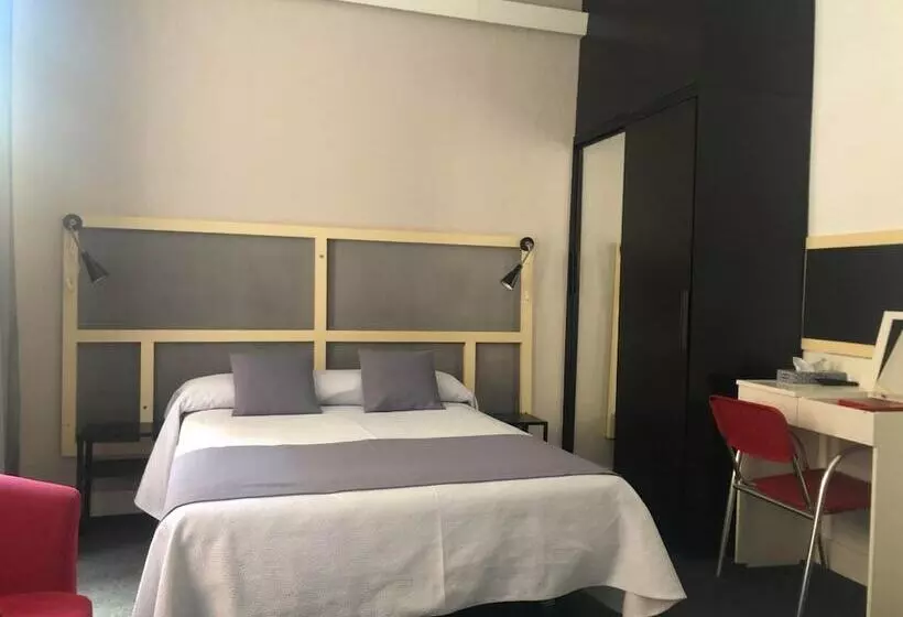 مسافرخانه Palermo