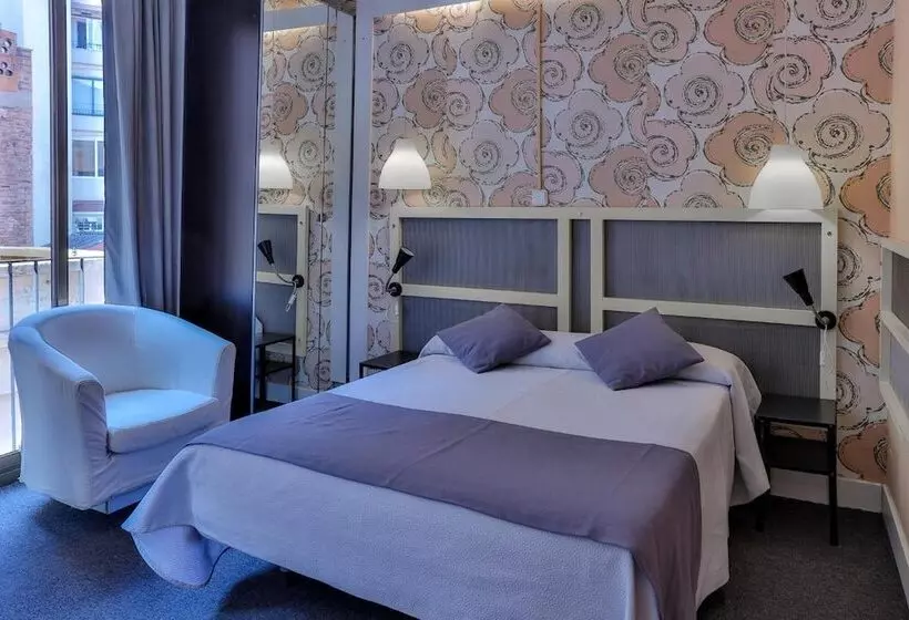 مسافرخانه Palermo