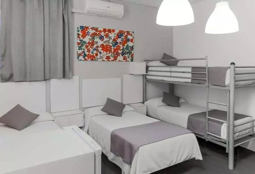 مسافرخانه Palermo