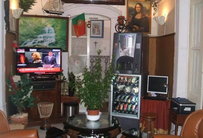 مسافرخانه Residencial Dandy