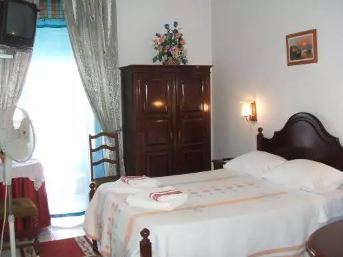 مسافرخانه Residencial Dandy