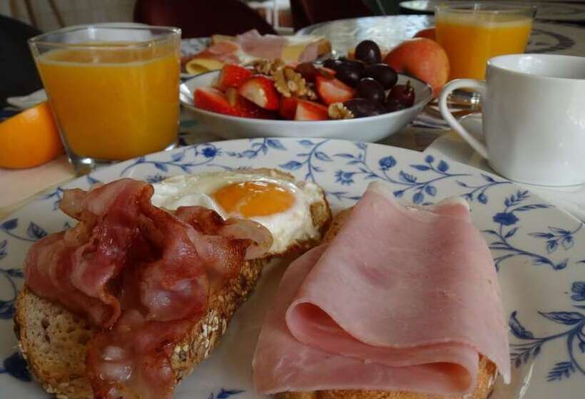 Hostal La Paloma Ii   Hotel Calpe Grupo