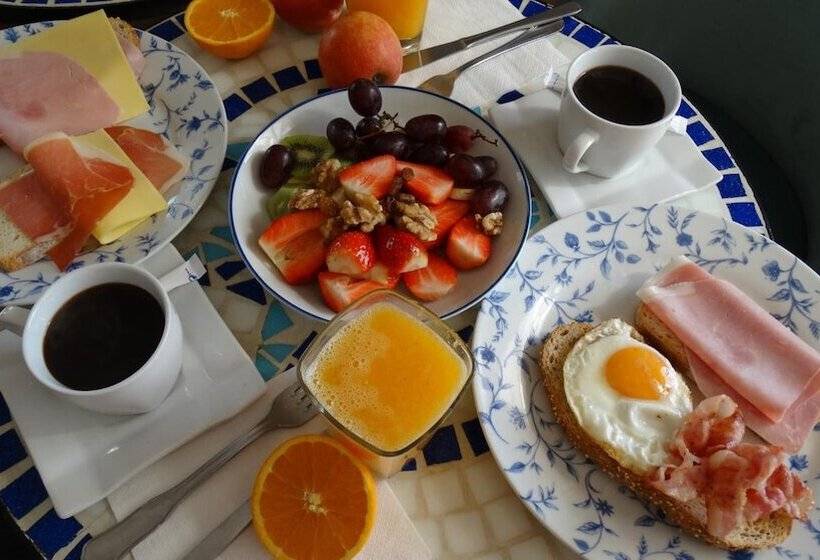 Hostal La Paloma Ii   Hotel Calpe Grupo