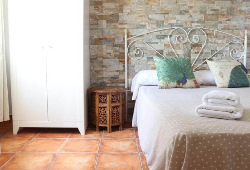 Hostal La Paloma Ii   Hotel Calpe Grupo