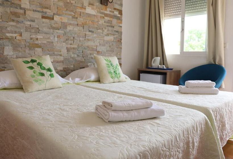 Hostal La Paloma Ii   Hotel Calpe Grupo