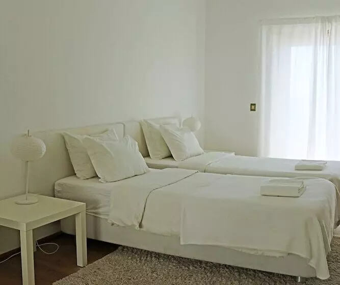 هتل Blue Buddha Beach Rooms & Suites