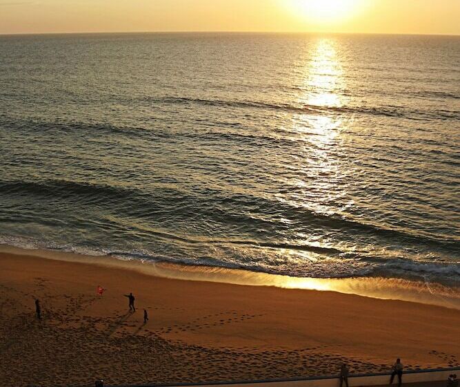 בית מלון כפרי Blue Buddha Beach Rooms & Suites