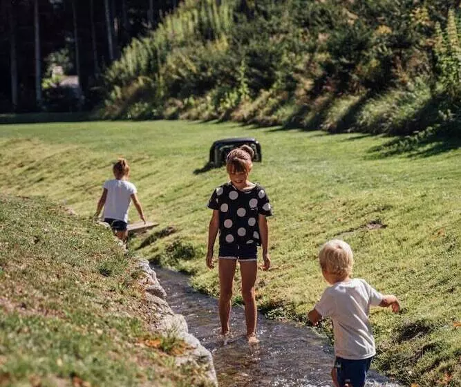 ホテル Gasthof Hirschentenne