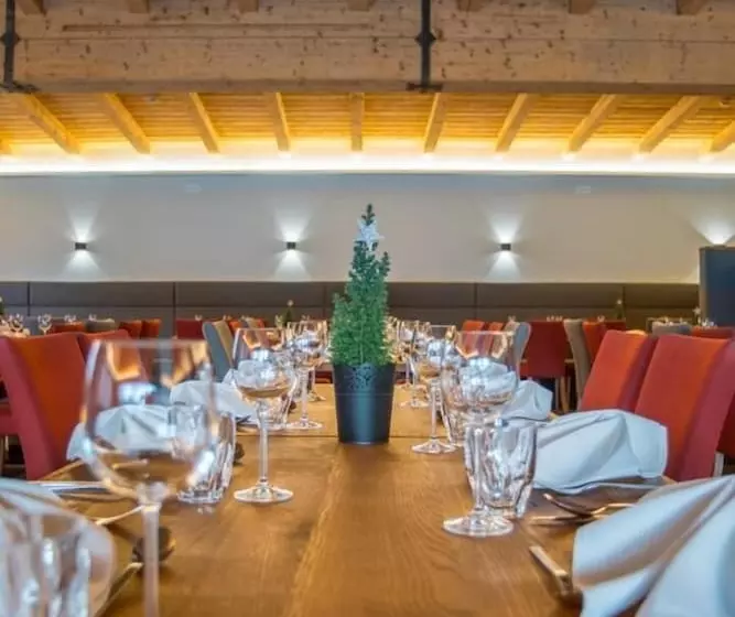 ホテル Gasthof Hirschentenne