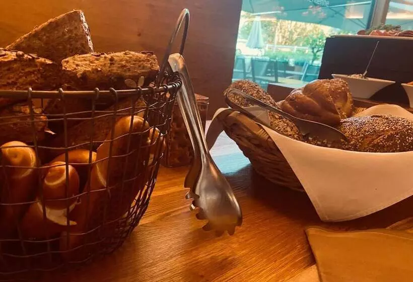 ホテル Gasthof Hirschentenne