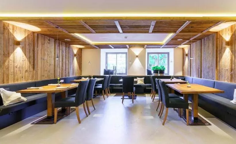 ホテル Gasthof Hirschentenne