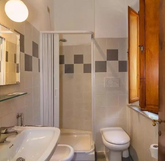 هتل Helvetia Pisa Tower