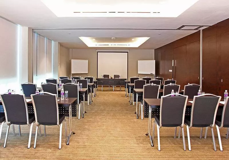 هتل Park Regis By Prince Singapore   Newly Renovated