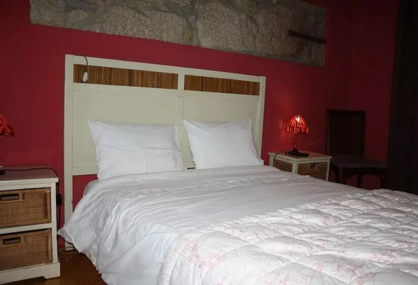هتل Residencia Pedra Antiga