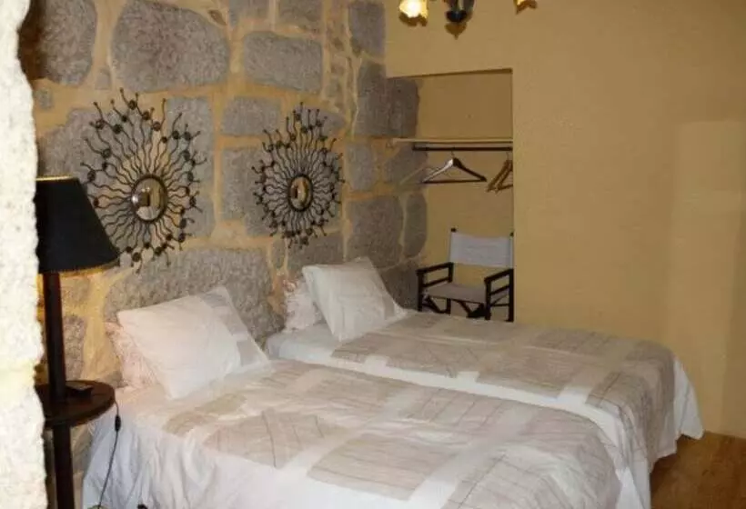 هتل Residencia Pedra Antiga