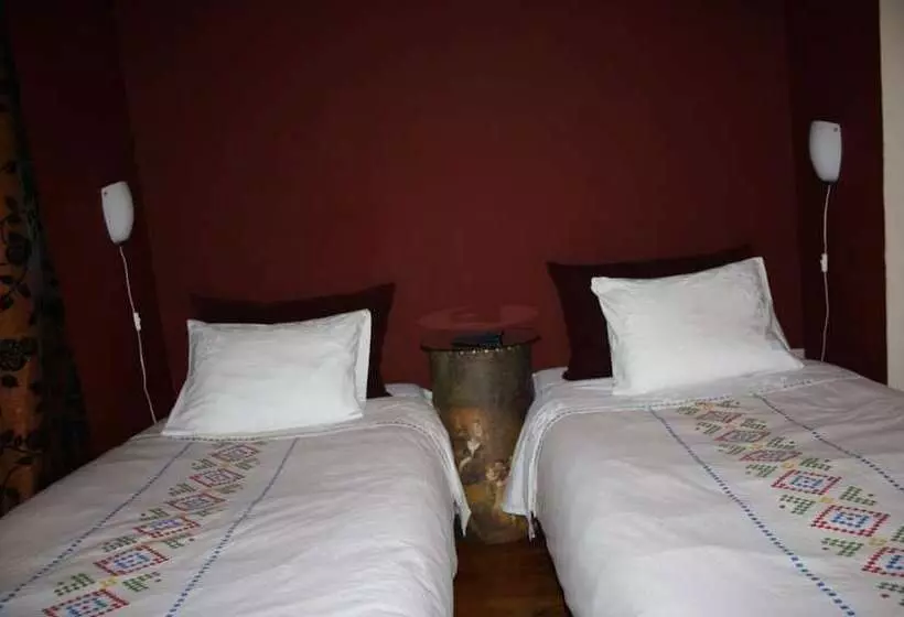 هتل Residencia Pedra Antiga