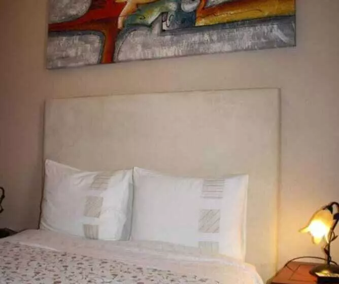 هتل Residencia Pedra Antiga