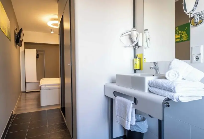 SLEEEP Hotel Wiener Neudorf