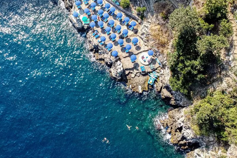 Hostel & Glamping Santa Fortunata