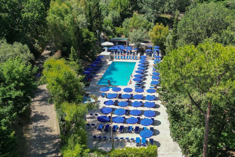 Hostel & Glamping Santa Fortunata