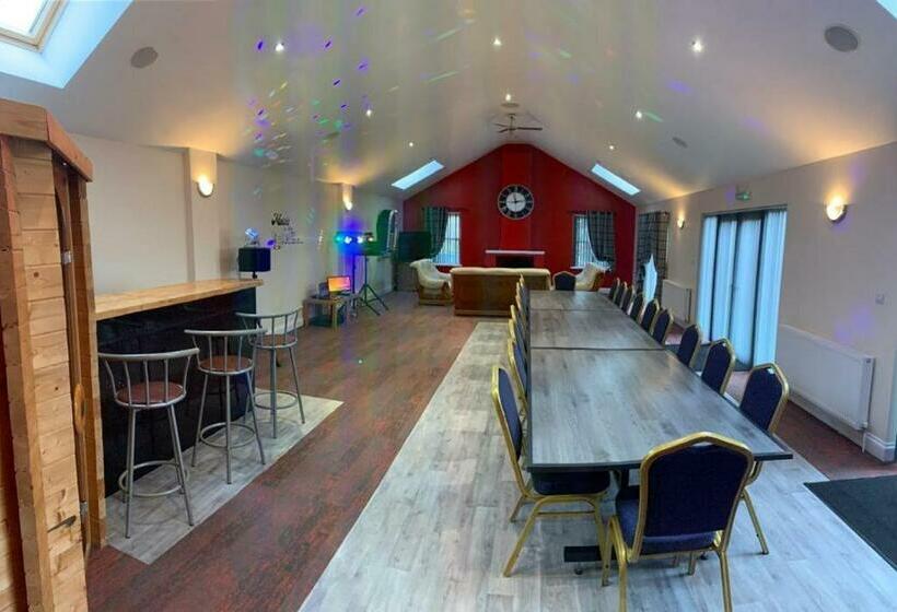 مبيت وإفطار Belton House Holiday Home