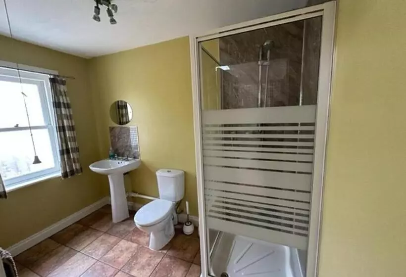 Aamiaismajoitus (B&B) Belton House Holiday Home