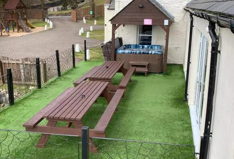 Aamiaismajoitus (B&B) Belton House Holiday Home