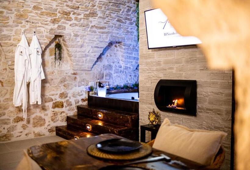 مبيت وإفطار Il Piccolo Borgo Suite