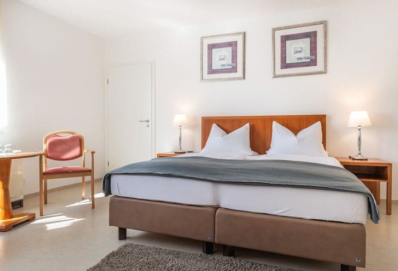 ペンション Am Kirchplatz