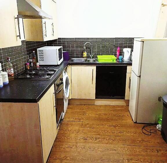 Пансион Cosyroom Close To University Of Bradford And City Centre