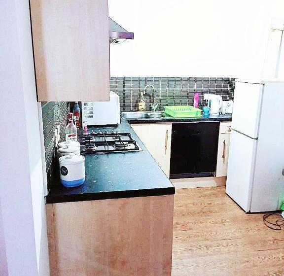 Пансион Cosyroom Close To University Of Bradford And City Centre