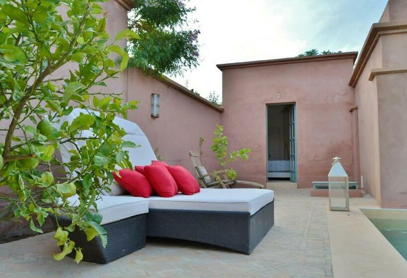 ペンション Eliksir25