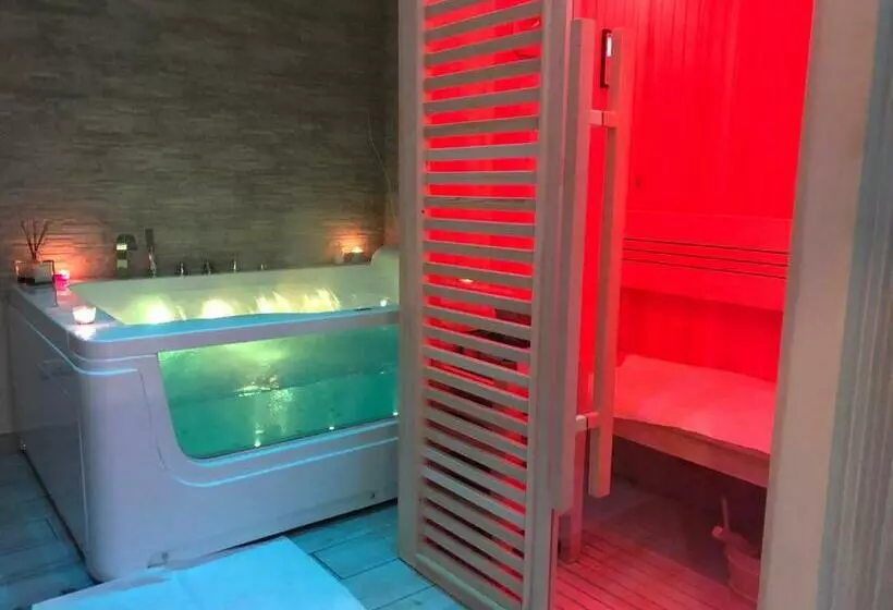 ペンション Yourhome   La Meta Perfetta Rooms&spa