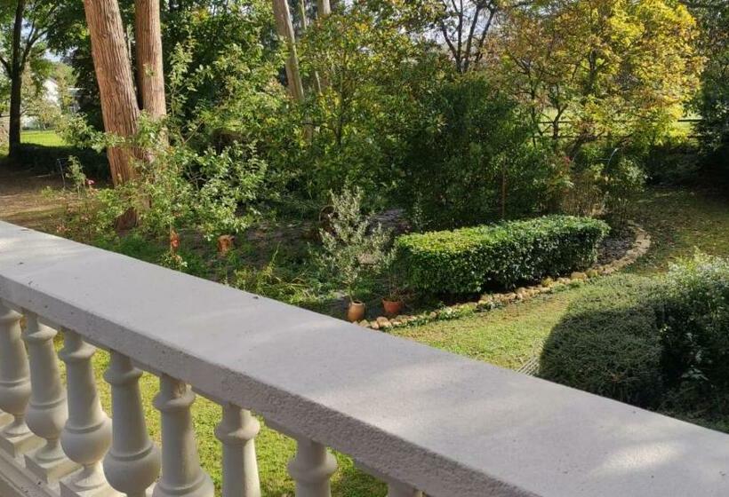 بنسيون La Perchonniere