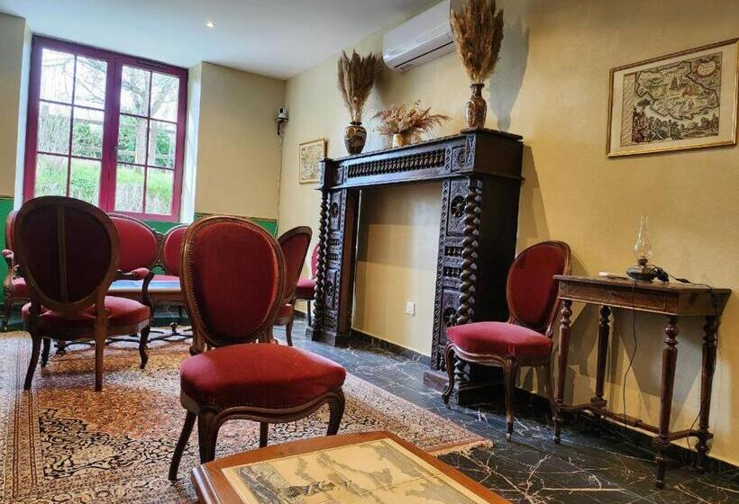 بنسيون La Perchonniere