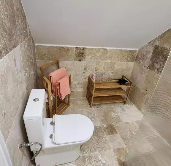 ペンション La Perchonniere