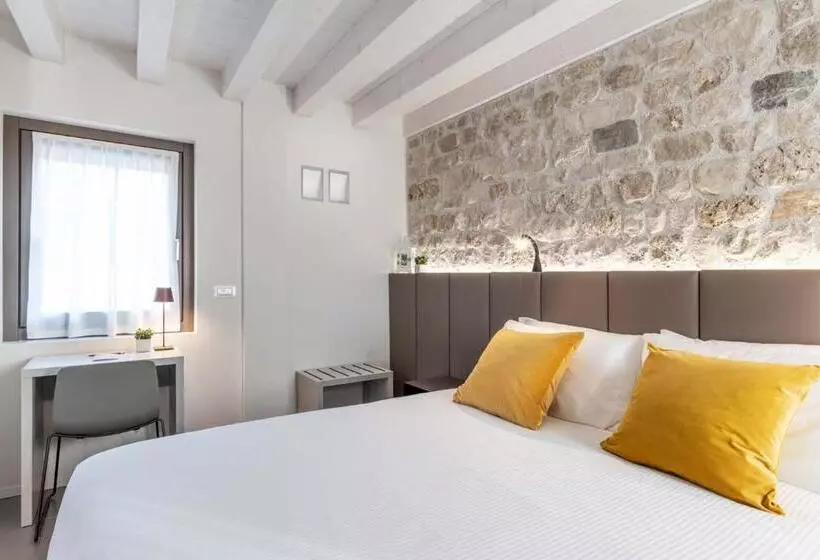 Majatalo Portone180 Guest House