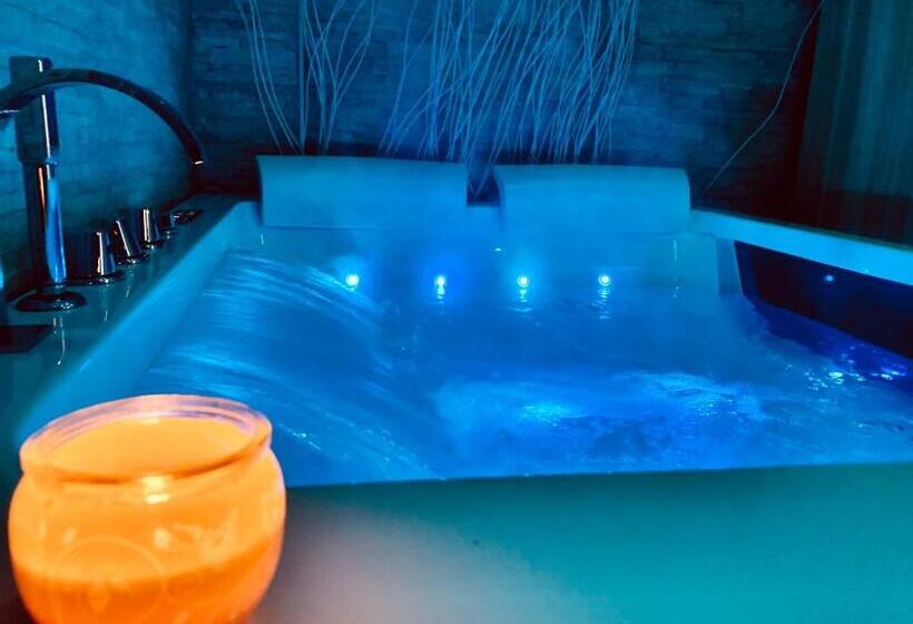 ペンション Yourhome   La Meta Perfetta Rooms&spa