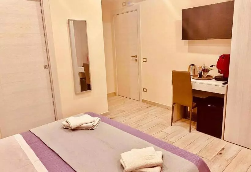 ペンション Yourhome   La Meta Perfetta Rooms&spa