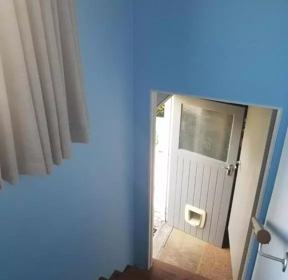تختخواب و صبحانه Chez Tiaré   The Loft Apartment