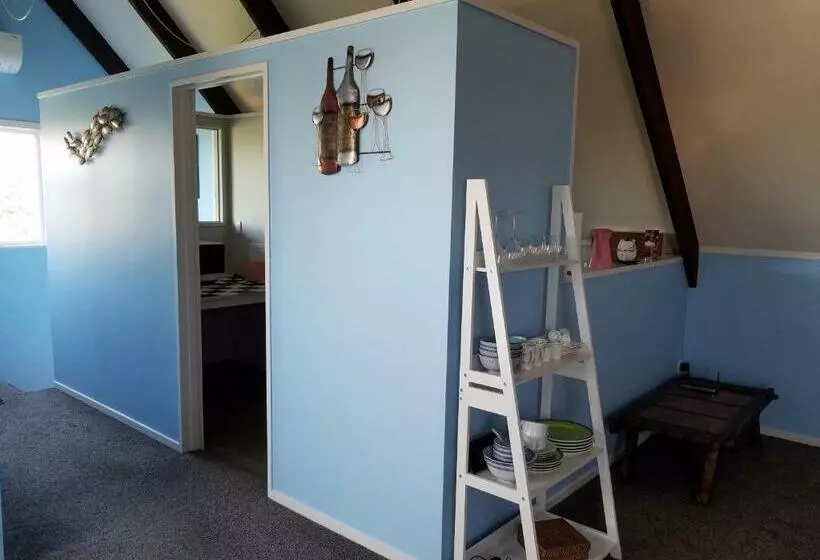تختخواب و صبحانه Chez Tiaré   The Loft Apartment
