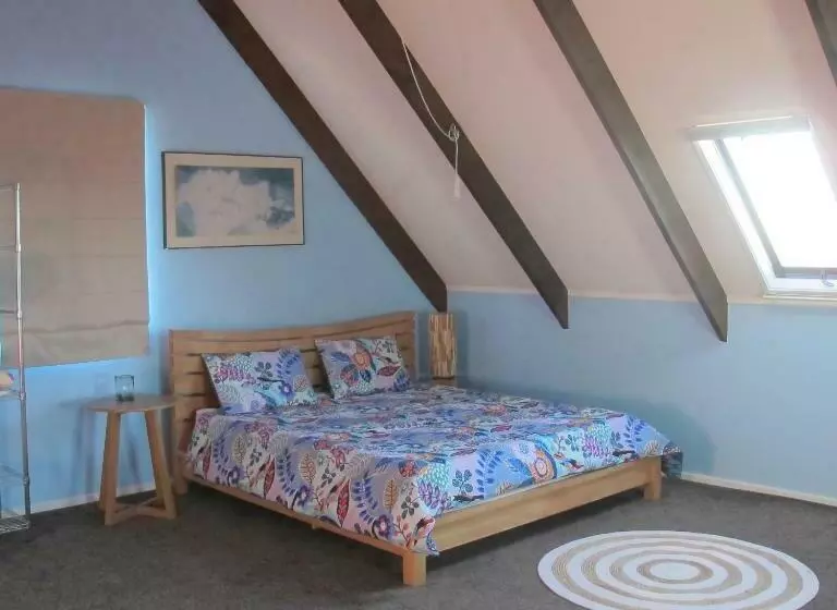 تختخواب و صبحانه Chez Tiaré   The Loft Apartment