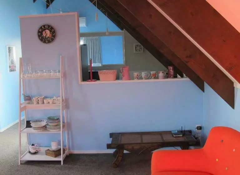تختخواب و صبحانه Chez Tiaré   The Loft Apartment