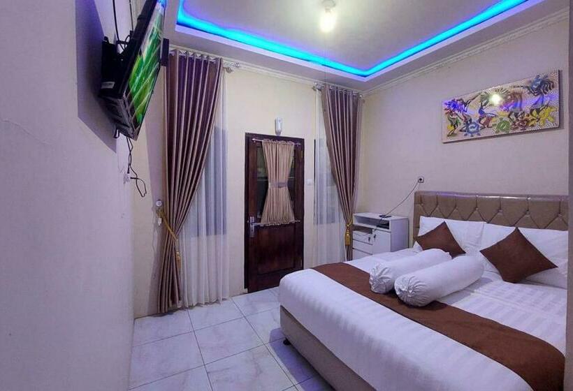 فندق Homestay Banteng Adventure Dieng Mitra Reddoorz