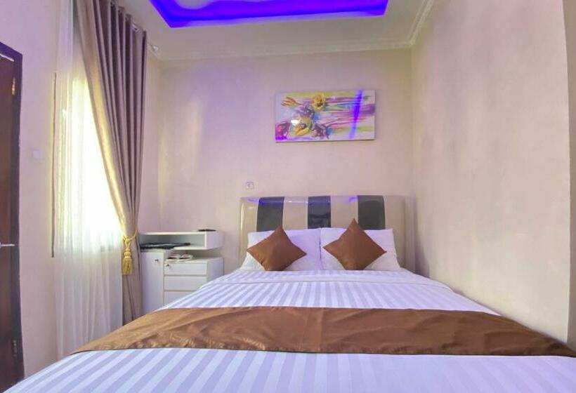 فندق Homestay Banteng Adventure Dieng Mitra Reddoorz