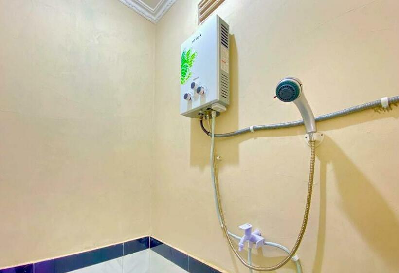 فندق Homestay Banteng Adventure Dieng Mitra Reddoorz