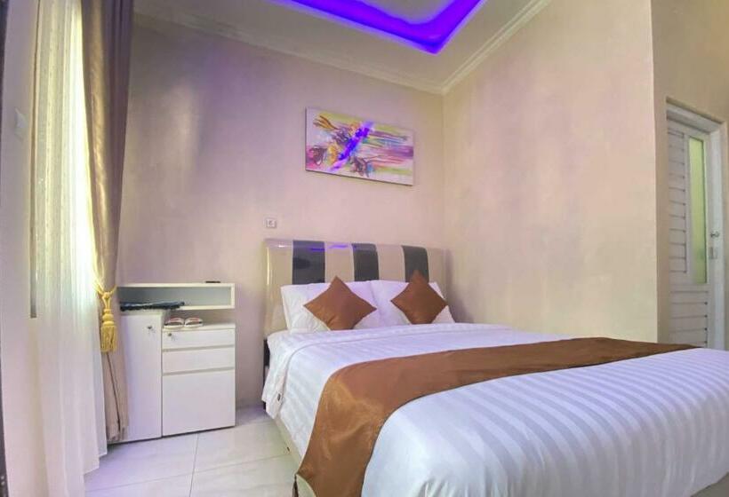 فندق Homestay Banteng Adventure Dieng Mitra Reddoorz